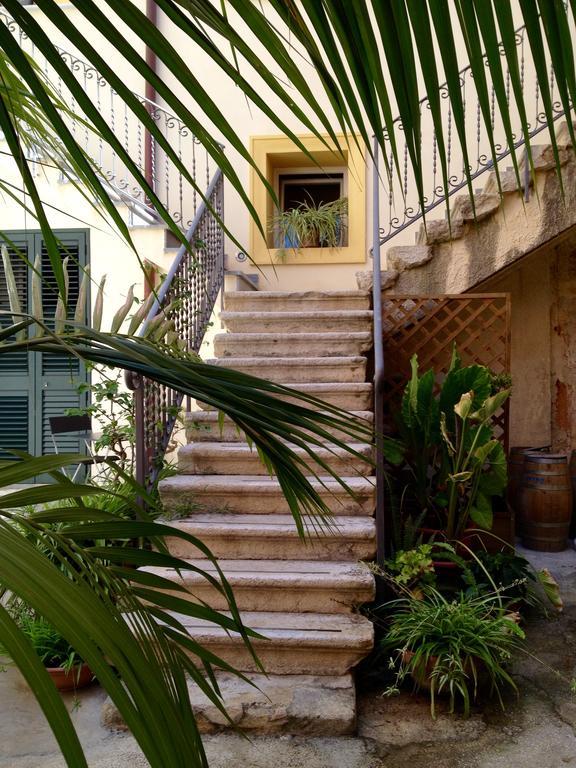 B&B Case A San Matteo Marsala Exterior photo